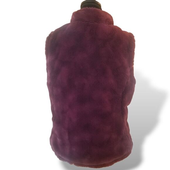 ⭐️ Nicole Miller Reversable Quilted/Faux Fur Vest Cabernet sz M - Picture 6 of 10
